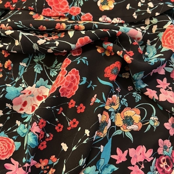 Express 0 Black Bright Multi Color Floral Print Wrap Belted Romper Mesh Cutout - Picture 5 of 7